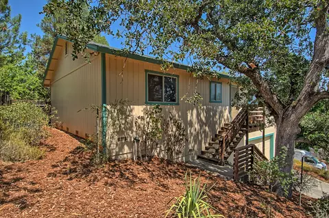 1912 Grandview Ave, Redding, CA 96001 photo 2