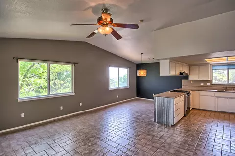 1912 Grandview Ave, Redding, CA 96001 photo 4