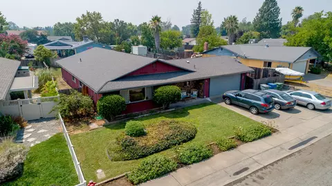 207 Woodcliff Dr, Redding, CA 96003 photo 30
