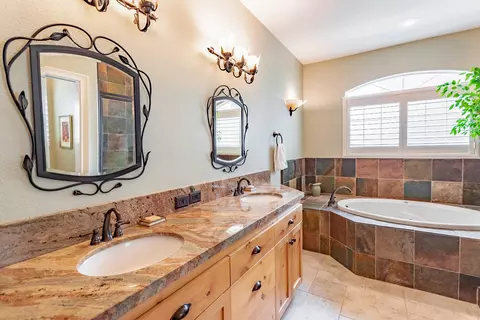 2094 Terra Nova Dr, Redding, CA 96003 photo 25