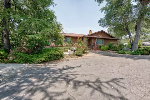 2200 Corral Ct, Redding, CA 96002 photo 5