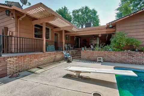2200 Corral Ct, Redding, CA 96002 photo 3