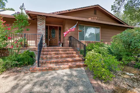 2200 Corral Ct, Redding, CA 96002 photo 4