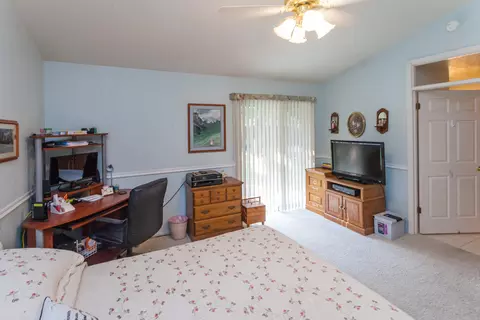 1330 Edgewood Dr, Redding, CA 96003 photo 17