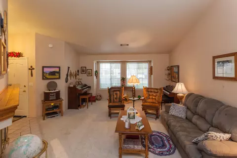 1330 Edgewood Dr, Redding, CA 96003 photo 6
