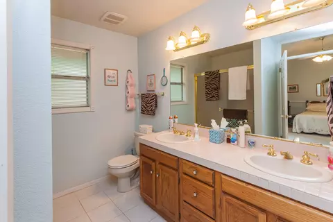1330 Edgewood Dr, Redding, CA 96003 photo 19
