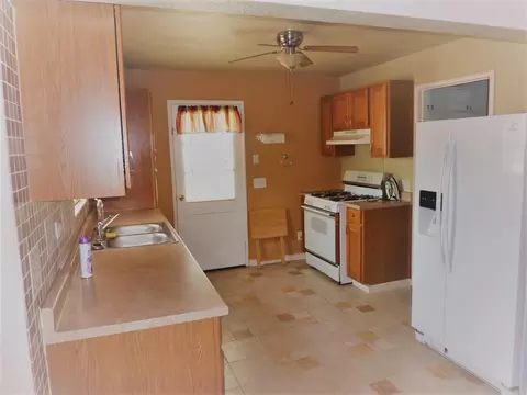 2575 W Hillside Dr, Anderson, CA 96007 photo 5