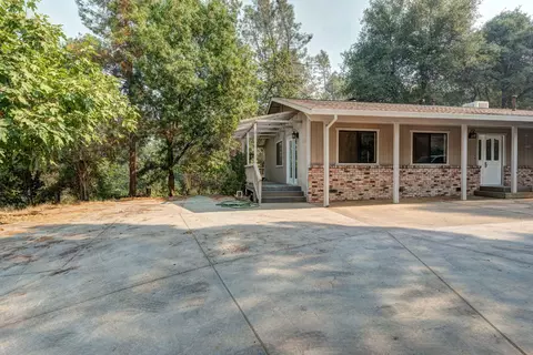 13683 Moonlite Ln, Redding, CA 96003 photo 9