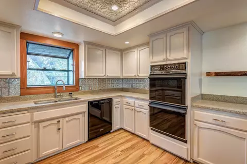 13683 Moonlite Ln, Redding, CA 96003 photo 10
