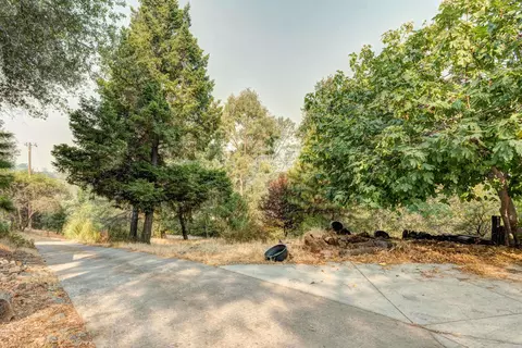 13683 Moonlite Ln, Redding, CA 96003 photo 40