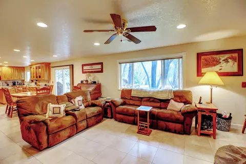 8157 Gold Run Rd, Redding, CA 96001 photo 11