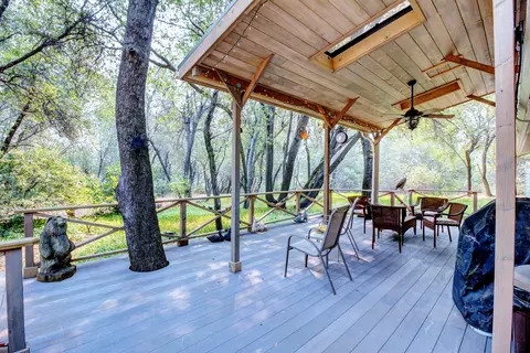 8157 Gold Run Rd, Redding, CA 96001 photo 3