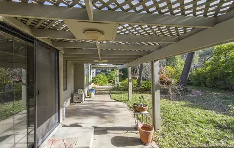 2315 Western Oak Dr, Redding, CA 96002 photo 14