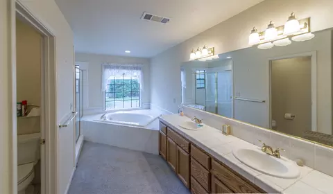 2315 Western Oak Dr, Redding, CA 96002 photo 12