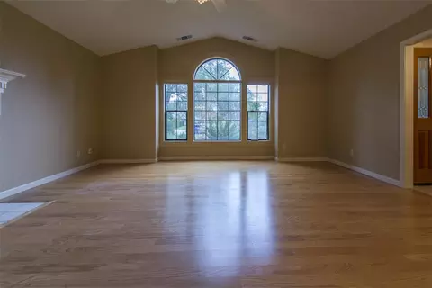 2315 Western Oak Dr, Redding, CA 96002 photo 4