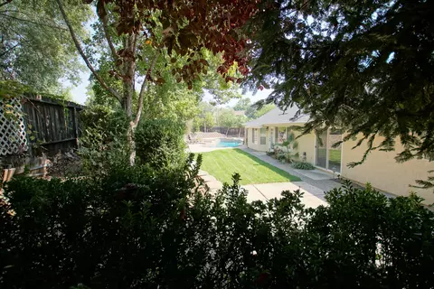 1776 Record Ln, Redding, CA 96001 photo 23