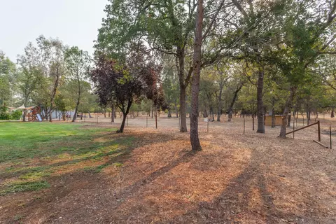 11411 Suggie Ln, Redding, CA 96003 photo 21