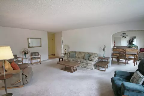 1933 Manchester Dr, Redding, CA 96002 photo 7
