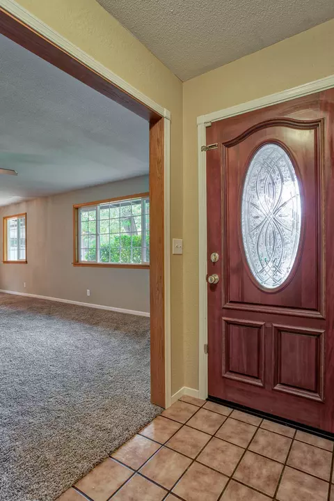 20135 Mirada Way, Redding, CA 96002 photo 1