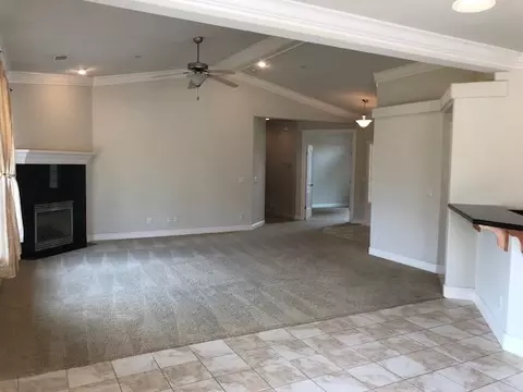 926 Leisha Ln, Redding, CA 96001 photo 2