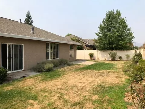 926 Leisha Ln, Redding, CA 96001 photo 13