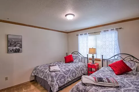 448 Arbor Pl, Redding, CA 96001 photo 37