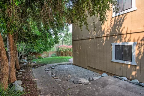 448 Arbor Pl, Redding, CA 96001 photo 49