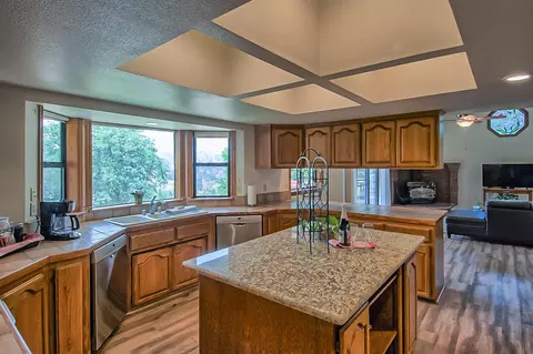 448 Arbor Pl, Redding, CA 96001 photo 17