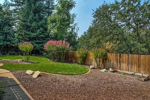 448 Arbor Pl, Redding, CA 96001 photo 44