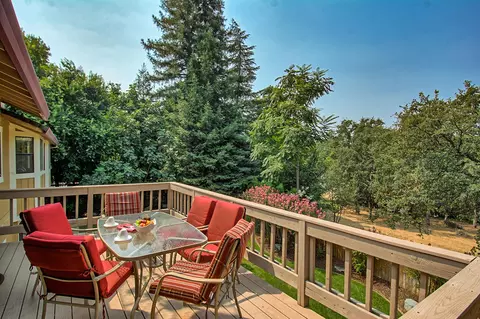 448 Arbor Pl, Redding, CA 96001 photo 6