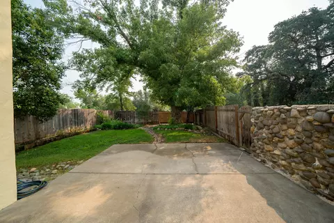 1355 Olive Ave, Redding, CA 96001 photo 19