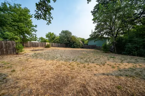 1355 Olive Ave, Redding, CA 96001 photo 30