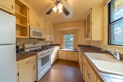 1355 Olive Ave, Redding, CA 96001 photo 9