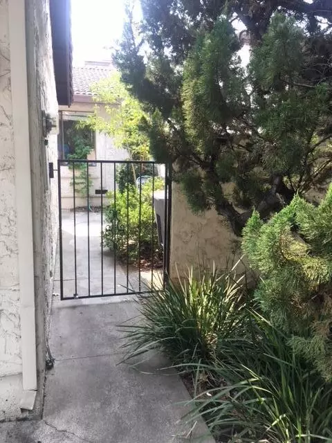 767 Flower Ash Ln, Redding, CA 96003 photo 3
