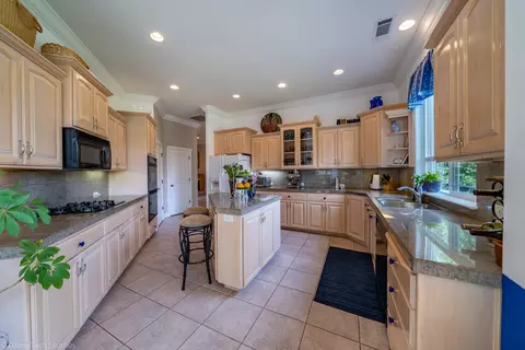 16261 Texas Springs Rd, Redding, CA 96001 photo 20