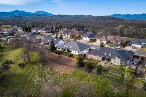4069 Winter Green Ct, Redding, CA 96001 photo 35