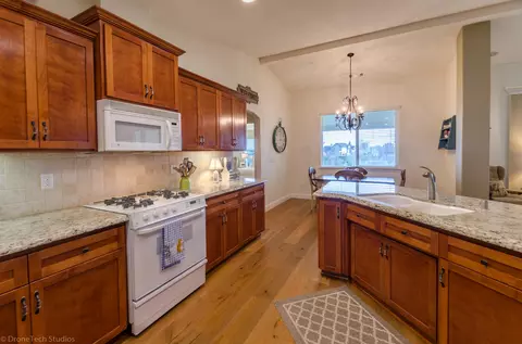 4069 Winter Green Ct, Redding, CA 96001 photo 8