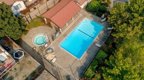719 Flower Ash Ln, Redding, CA 96003 photo 19