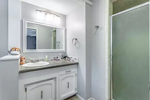 5135 Surrey Dr, Redding, CA 96002 photo 19