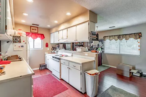3792 Pluto St, Redding, CA 96002 photo 5