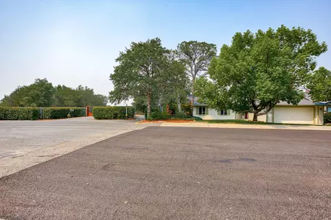 618 Julian St, Redding, CA 96003 photo 19