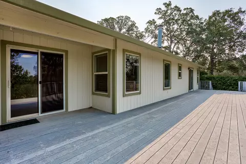 618 Julian St, Redding, CA 96003 photo 4