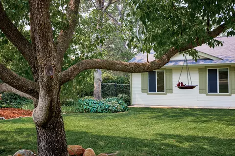 618 Julian St, Redding, CA 96003 photo 12