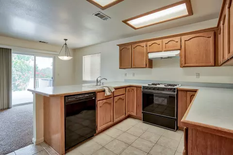 618 Julian St, Redding, CA 96003 photo 29
