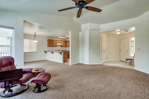 618 Julian St, Redding, CA 96003 photo 7