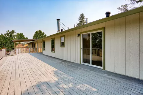 618 Julian St, Redding, CA 96003 photo 48