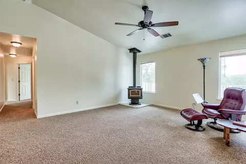618 Julian St, Redding, CA 96003 photo 24