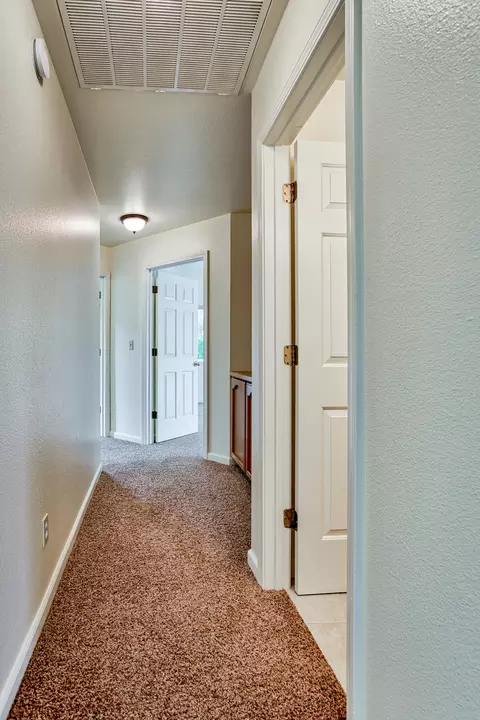618 Julian St, Redding, CA 96003 photo 35