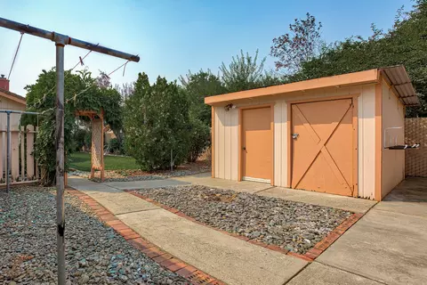 7222 Jonella Way, Redding, CA 96003 photo 29