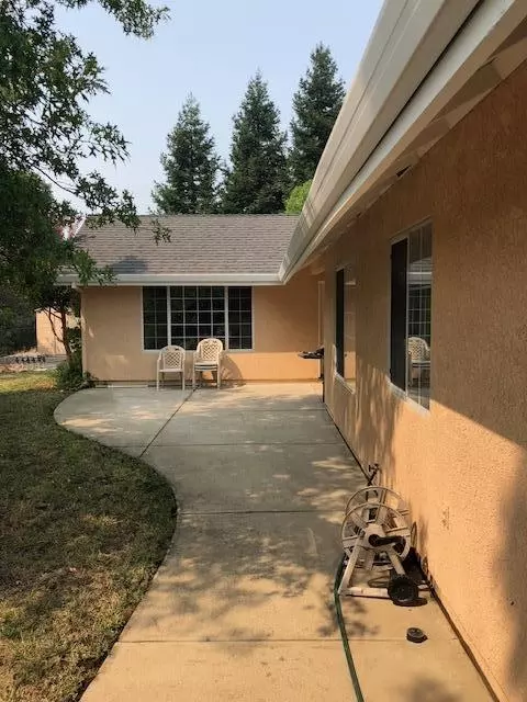 1831 Trailwood Ct, Redding, CA 96003 photo 36